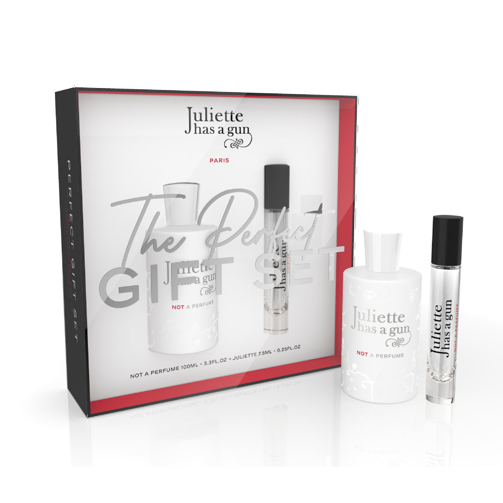 packshot the perfect gift set with products outside the box